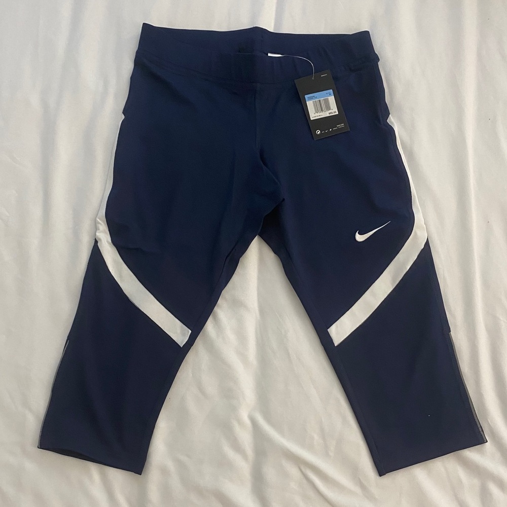 Brand New Nike Slimming Crop Leggings with labels!